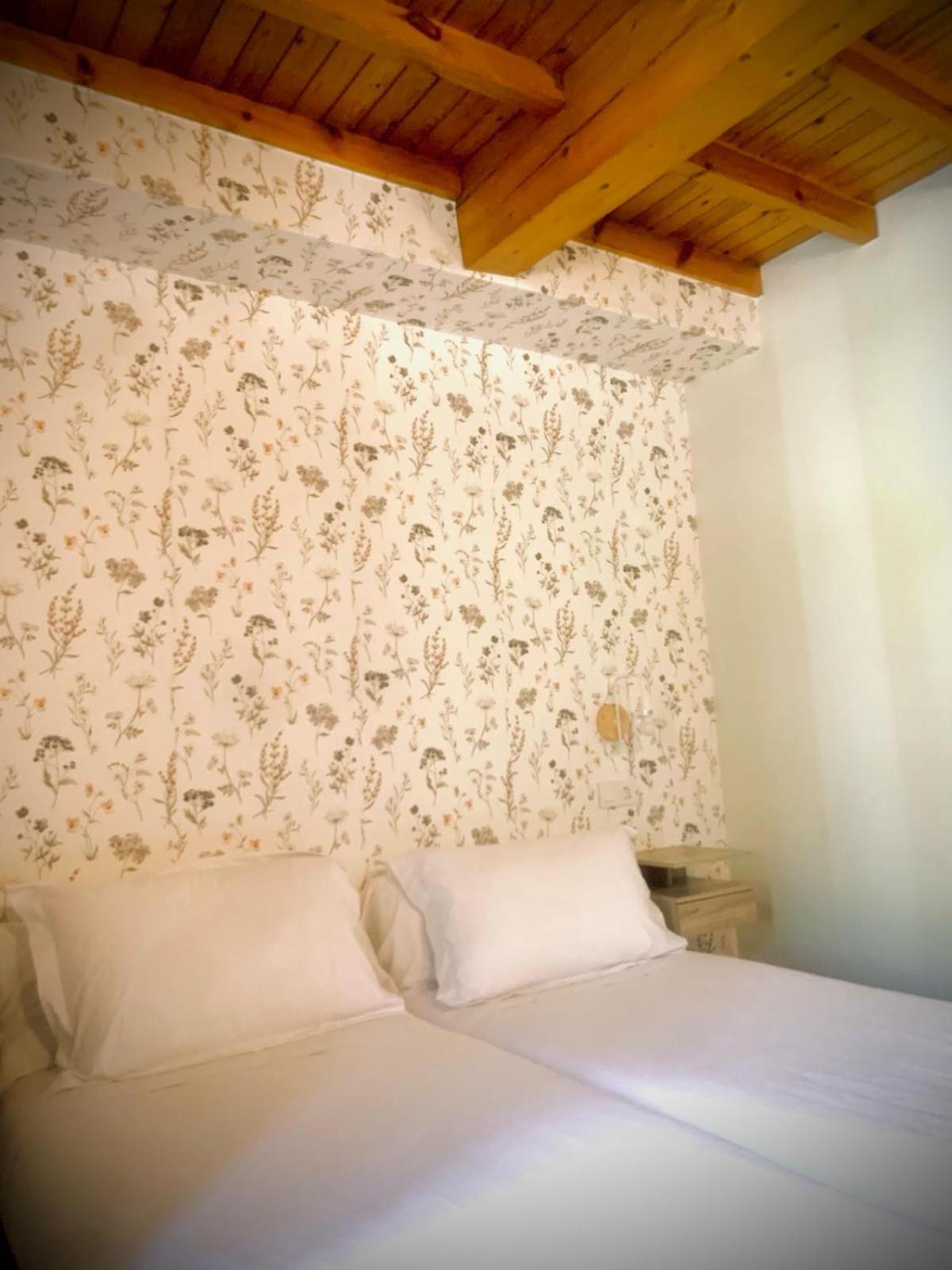 Hostal As Margaritas Santiago de Compostela Kültér fotó